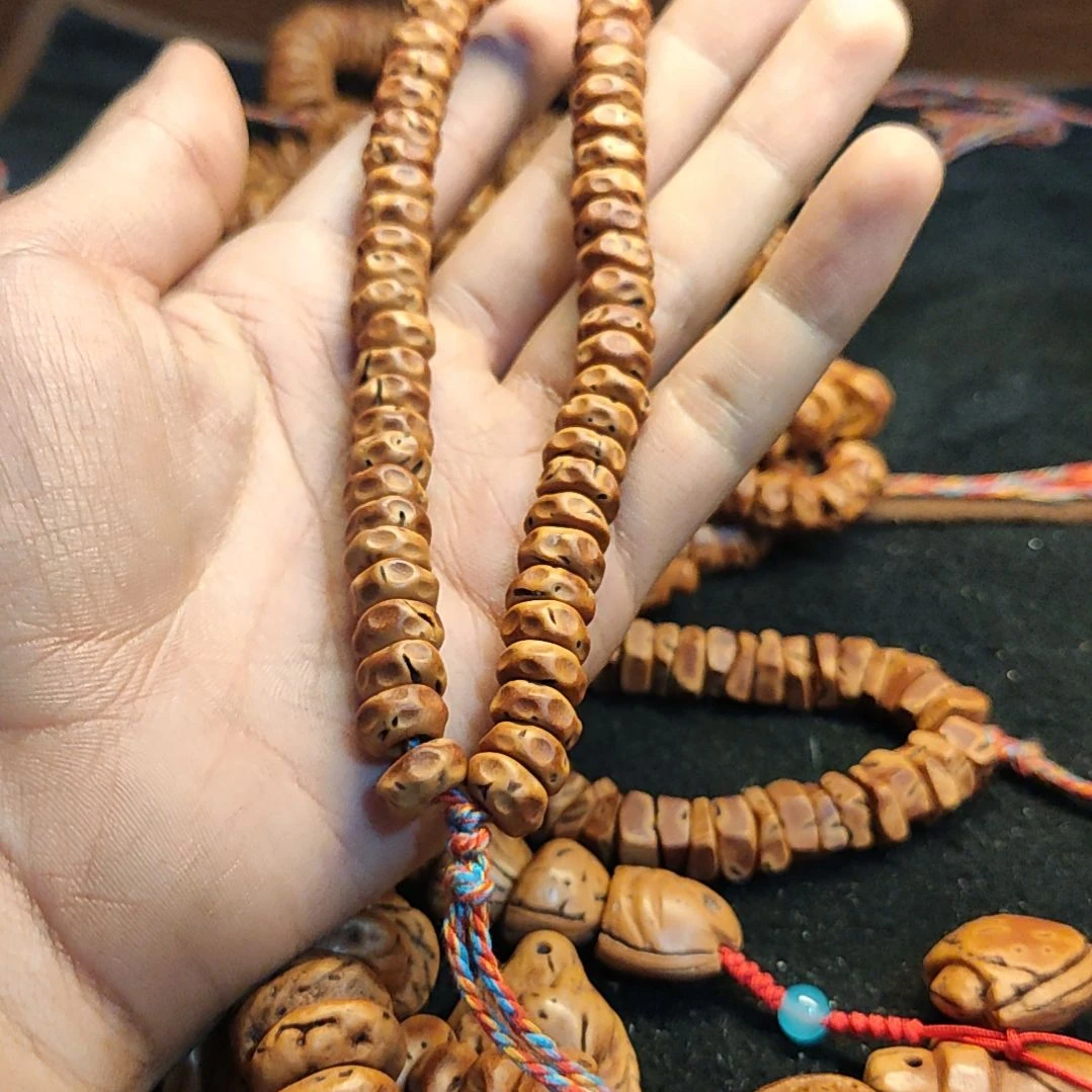 温***4手串桃核面包圈原生态