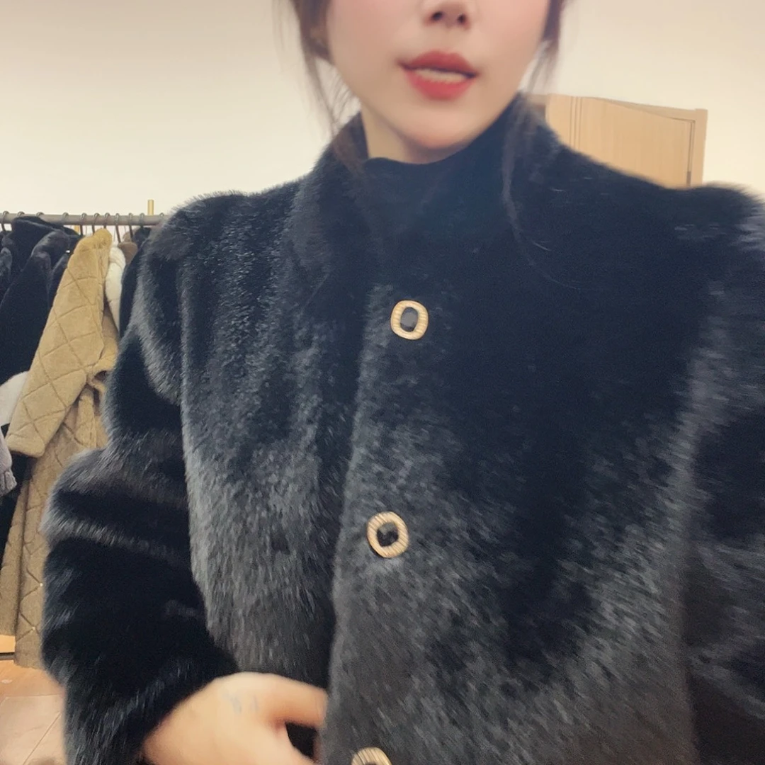 63号皮毛一体外套