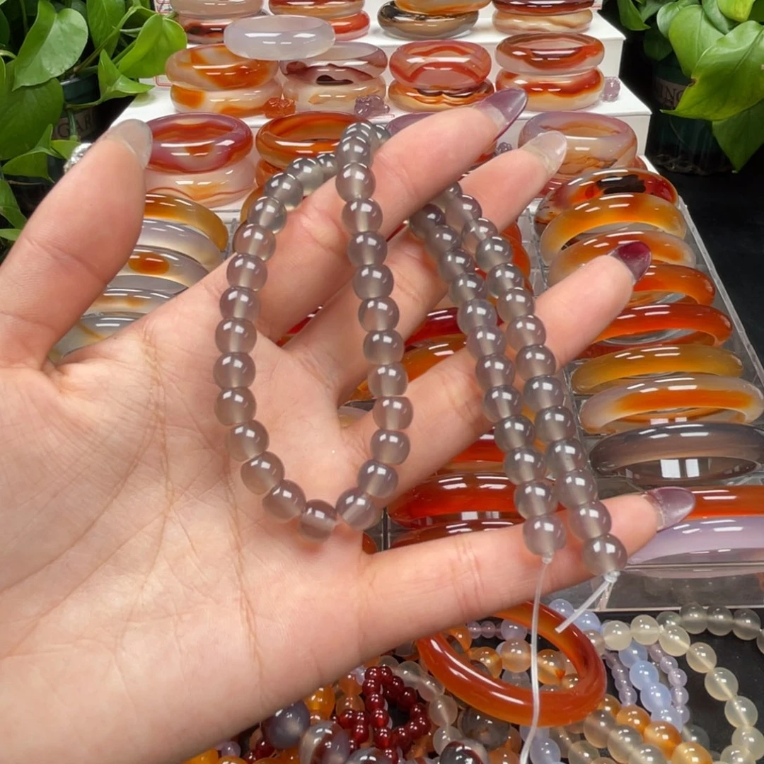 玛瑙/玉髓手镯未镶嵌杨*早