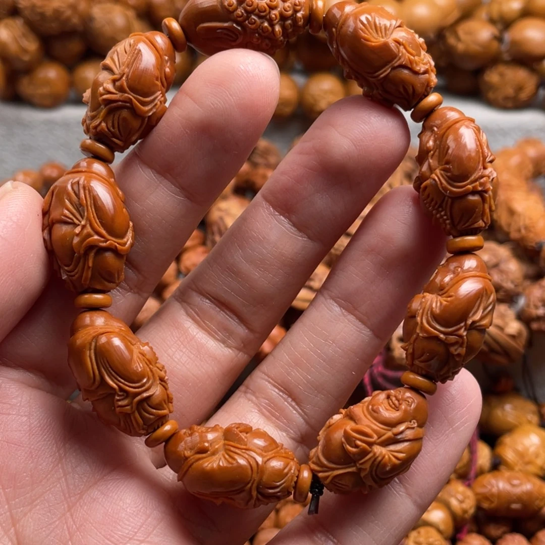 桃核雕刻桃核雕刻