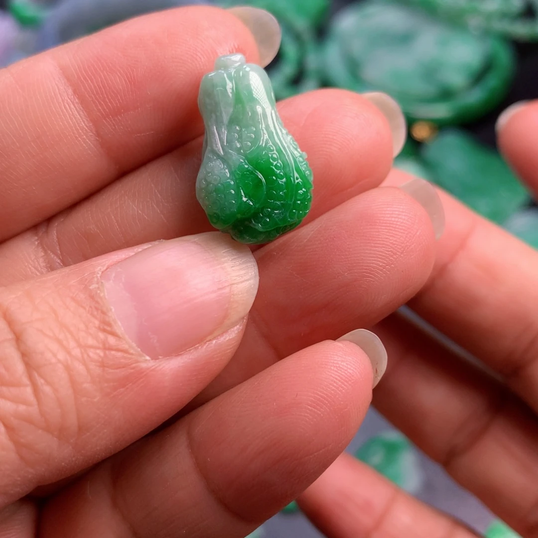 未镶嵌定制翡翠翡翠