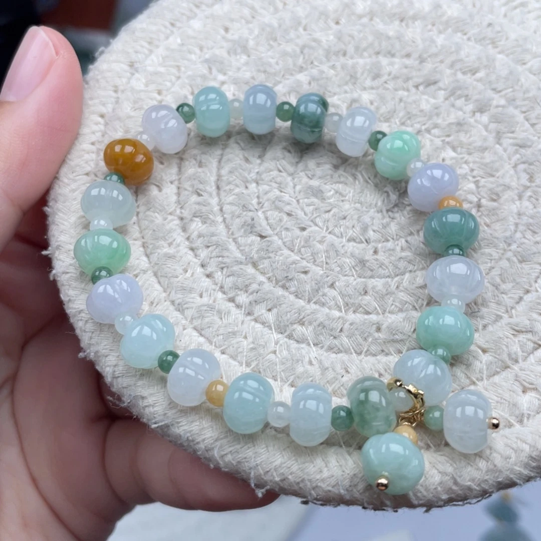 翡翠未镶嵌颈饰天然A货缅甸翡翠8.8