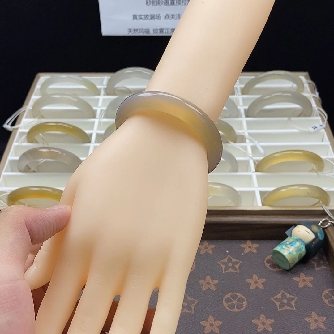 ❀****手镯玛瑙/玉髓未镶嵌