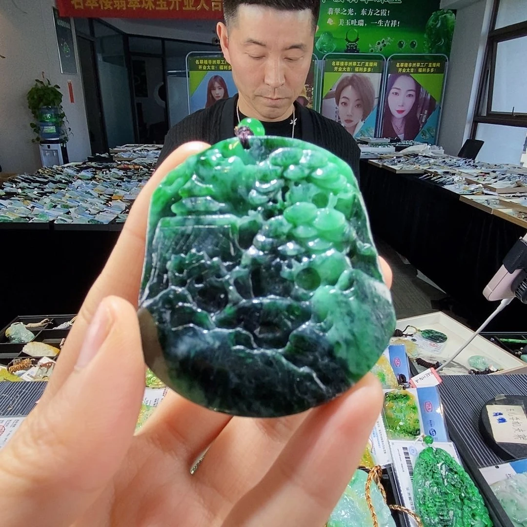 颈饰未镶嵌翡翠翡翠