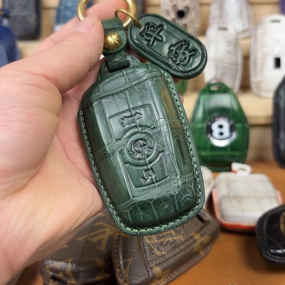 寻****店宝马绿色鳄鱼皮进口