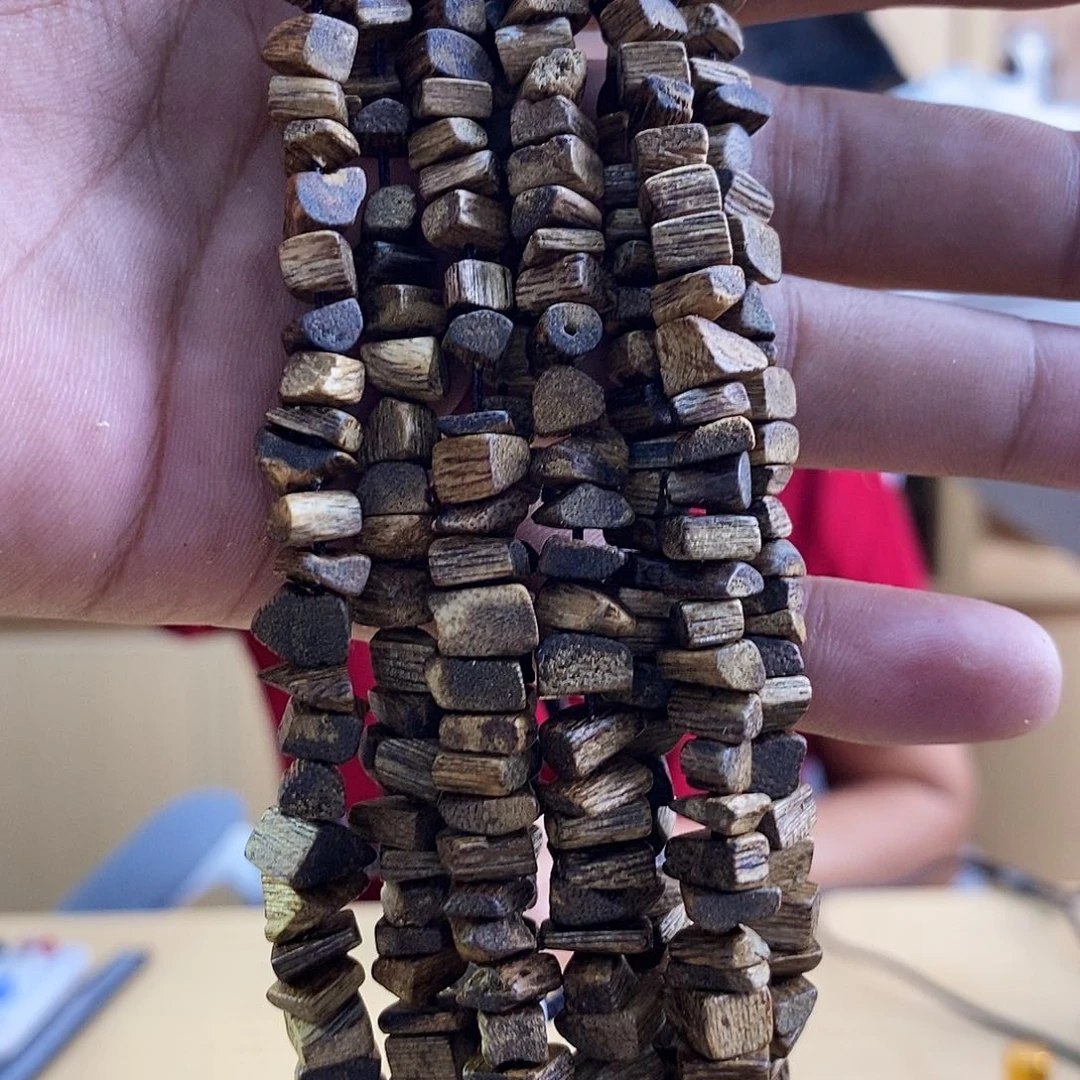 沉香沉香碎屑棋楠车挂一个多样性发一