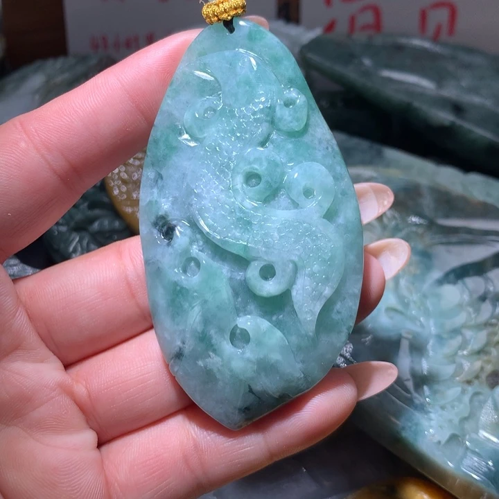 翡翠未镶嵌颈饰保真天然A货翡翠