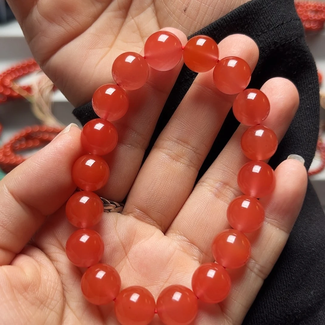 南红玛瑙未镶嵌珠宝奇石