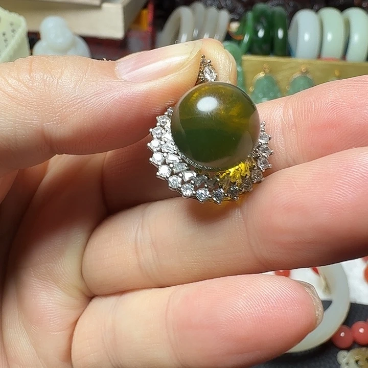 琥珀银S925镶嵌颈饰吊坠