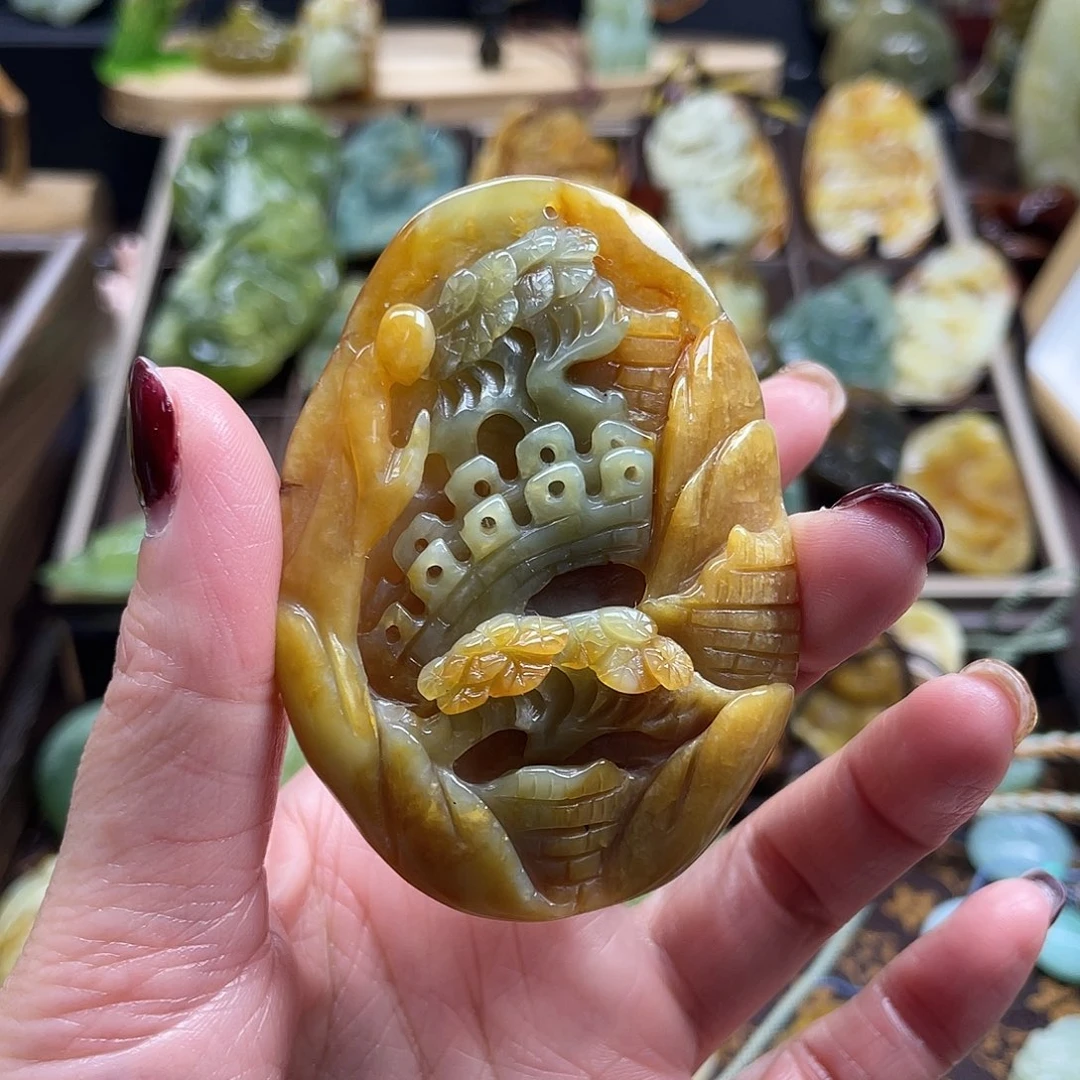 蛇纹石玉颈饰未镶嵌花玉悟道山水