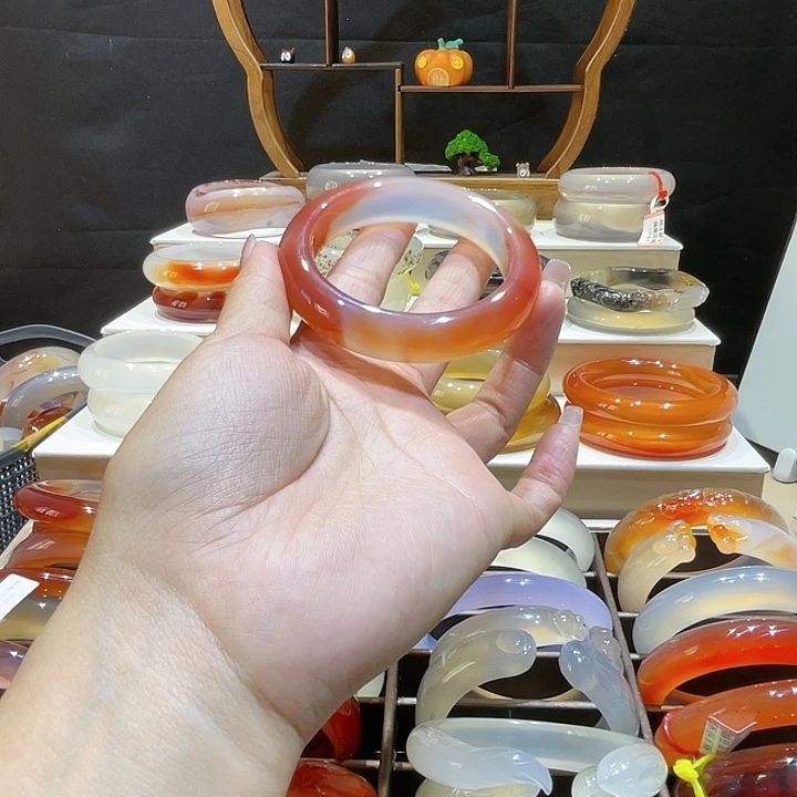 玛瑙/玉髓未镶嵌手镯