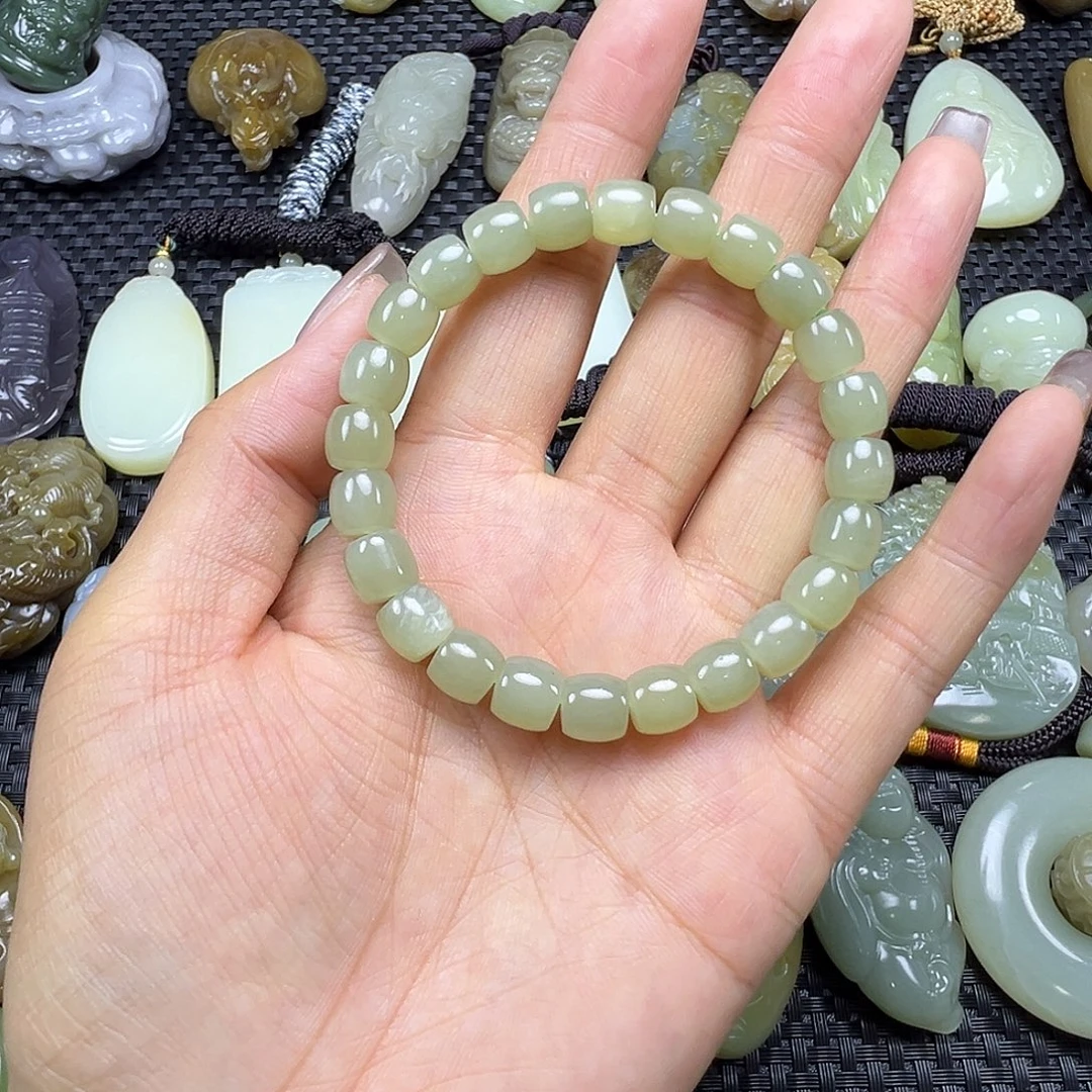 和田玉未镶嵌吊坠(不含链)福利漏，不退不换，卡8