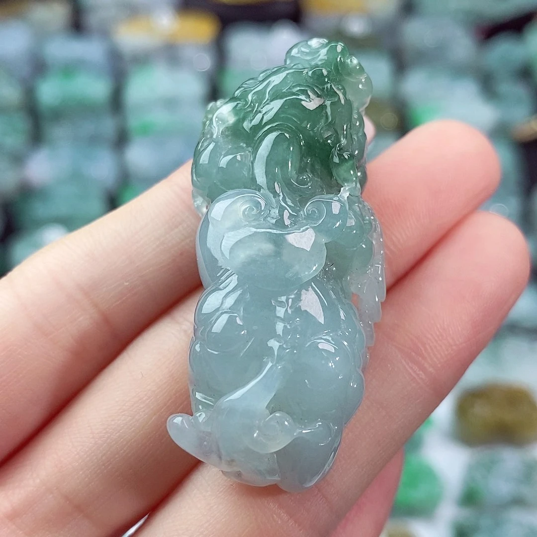 颈饰未镶嵌翡翠天然