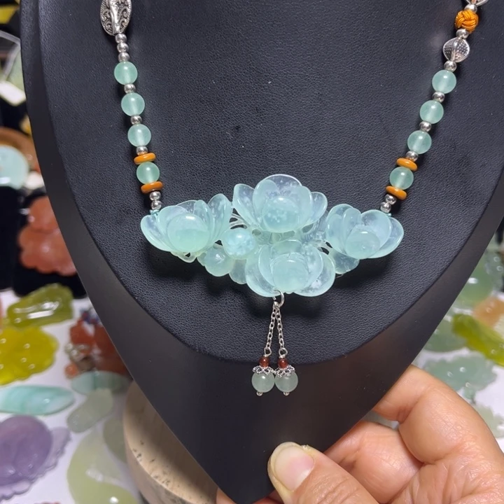 蛇纹石玉未镶嵌吊坠(赠链)