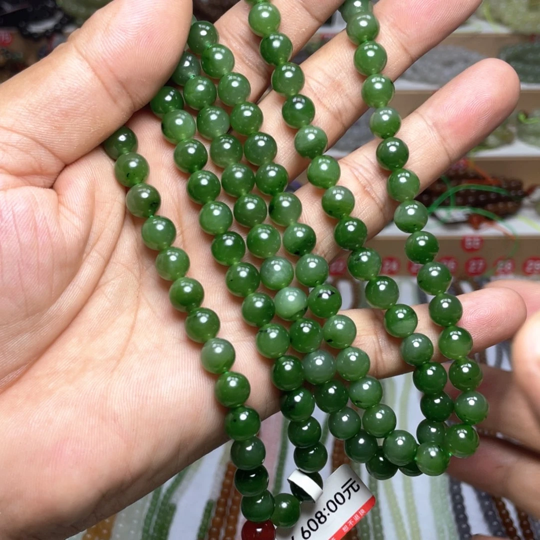 颈饰未镶嵌和田玉（碧玉）8mm