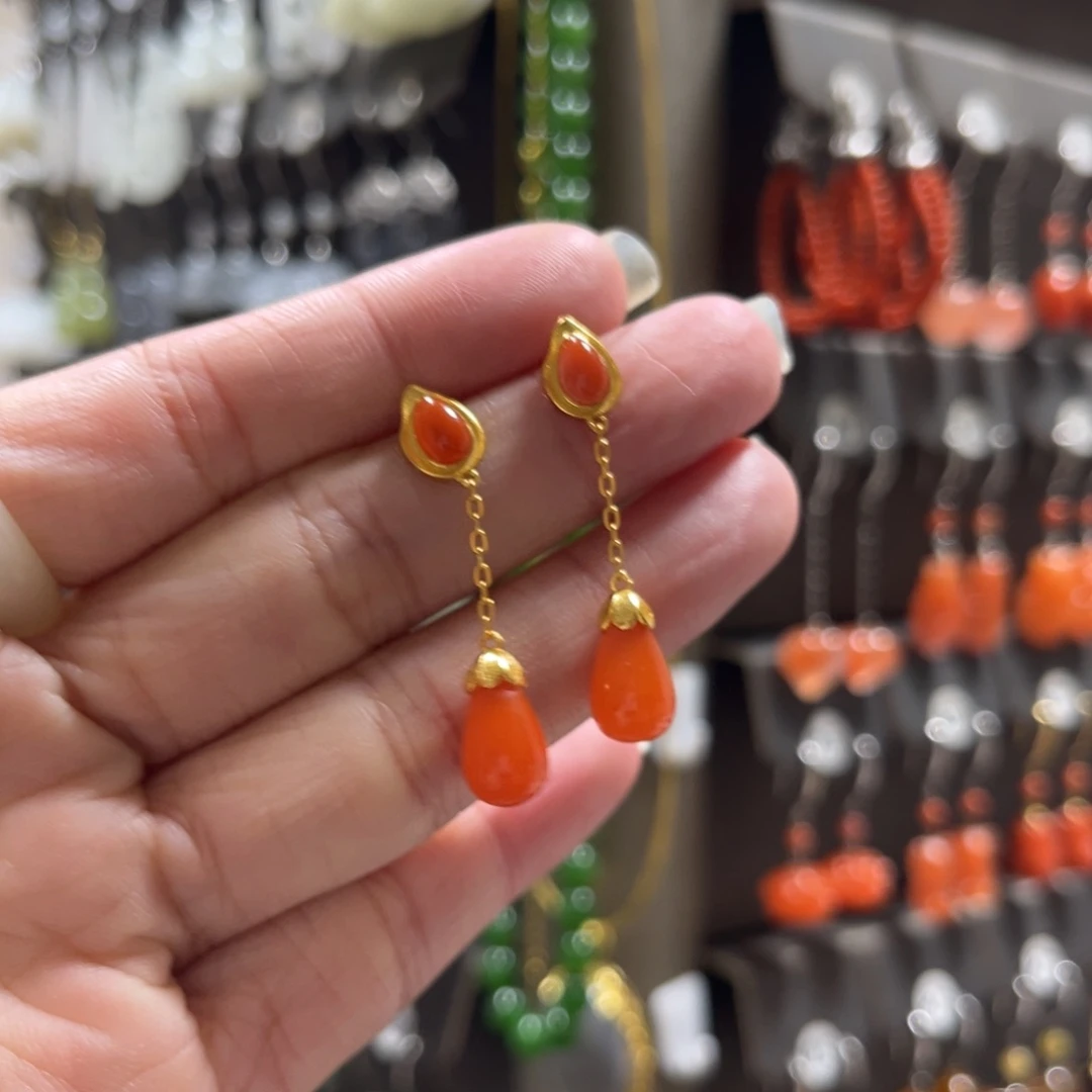 万***晴南红玛瑙银S925镀金镶嵌耳饰