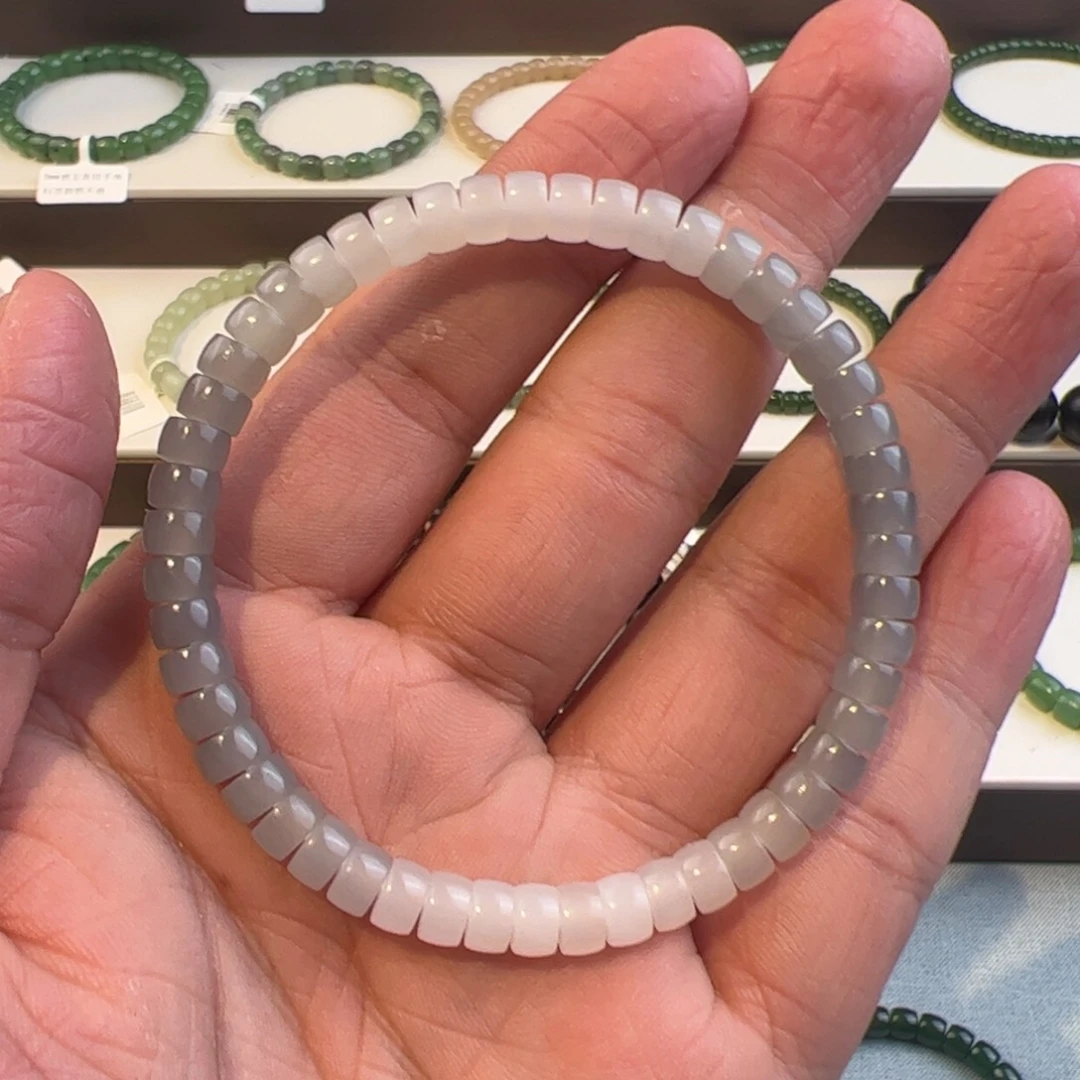 X***ㅤ和田玉未镶嵌手链