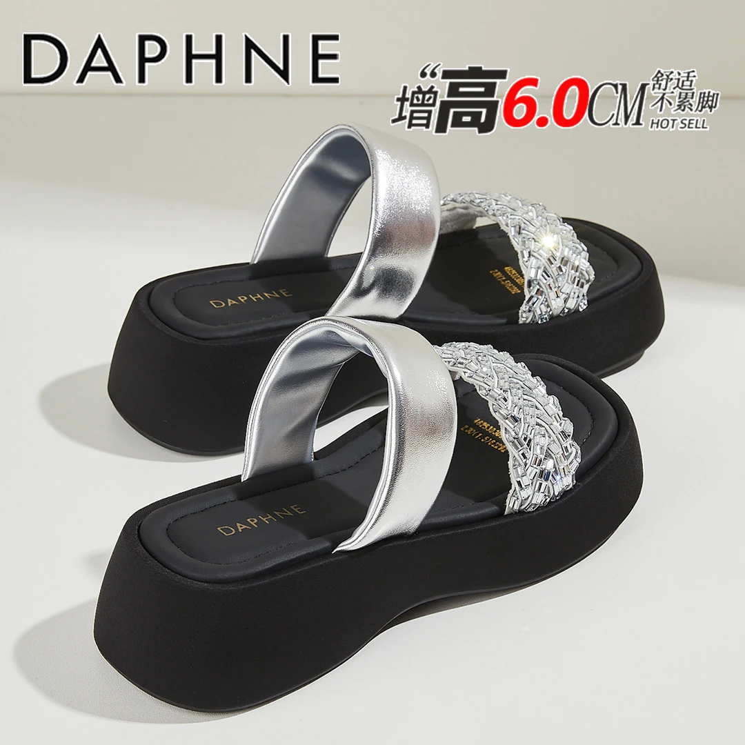 达芙妮水钻厚底拖鞋女款2025新款爆款夏季外穿网红沙滩鞋百搭凉拖