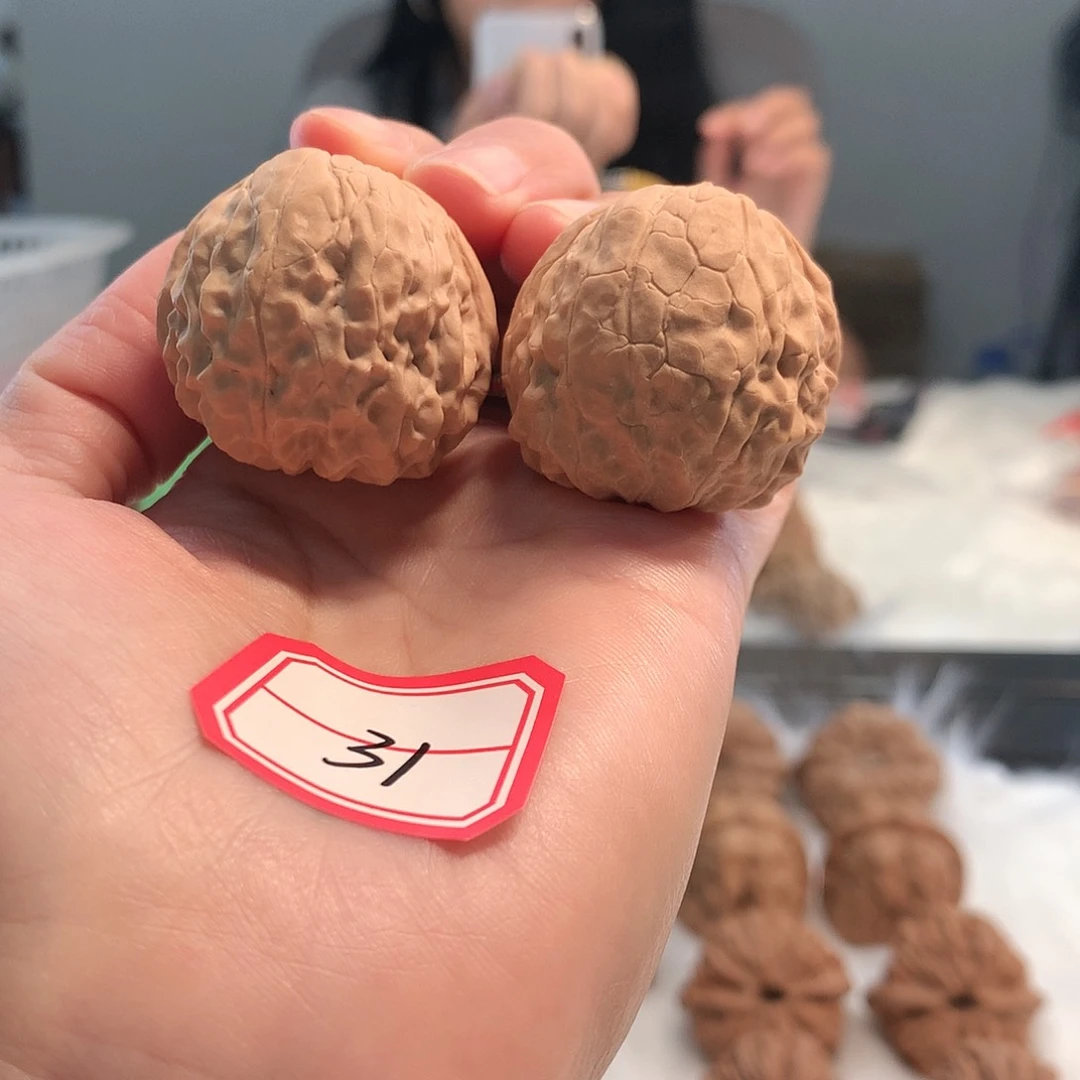 【闪购商品】文玩核桃吊坠金蟾尊 32尺