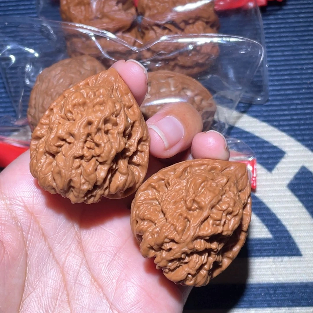 文玩核桃吊坠金蟾王38