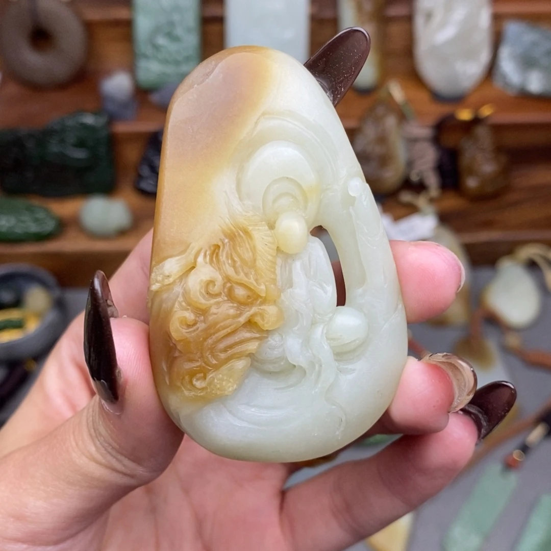 和田玉颈饰未镶嵌