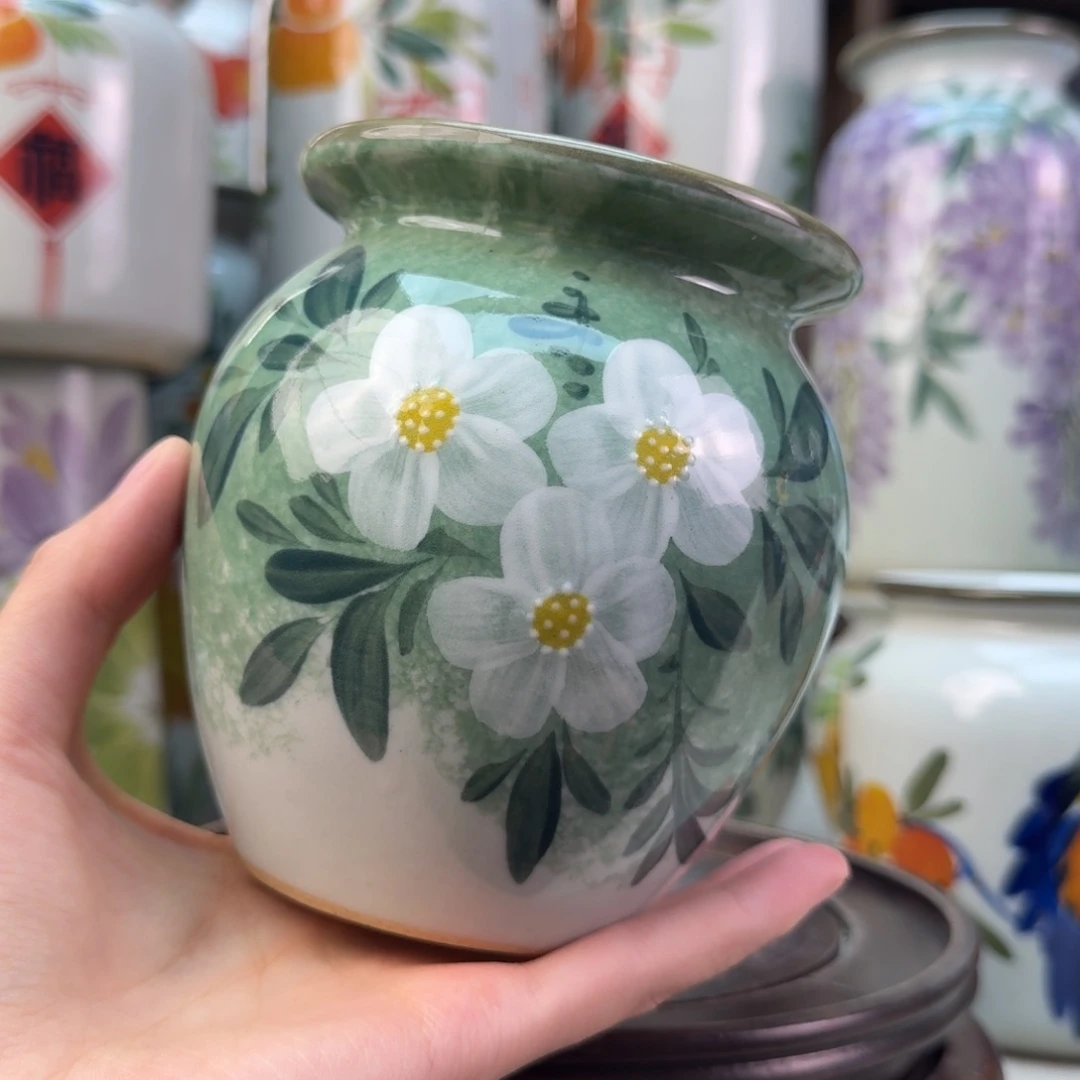 景德镇纯手绘陶瓷花瓶