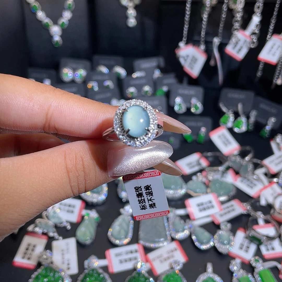 未镶嵌戒指翡翠戒指