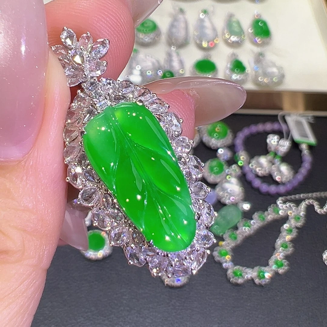 翡翠18K金镶嵌吊坠(不含链)翡翠