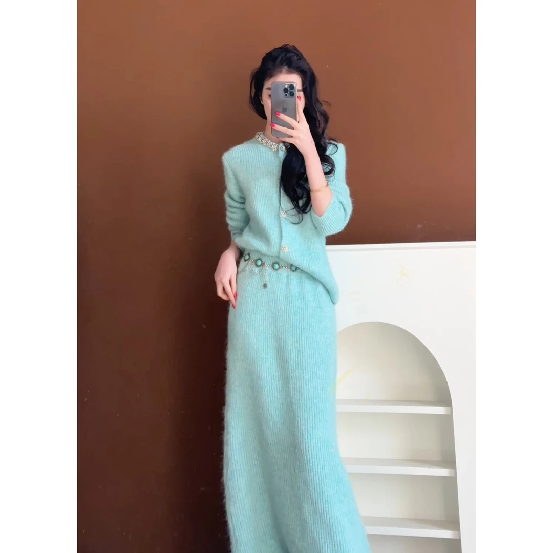 法式气质钻领修身针织上衣+ 高腰半裙两件套