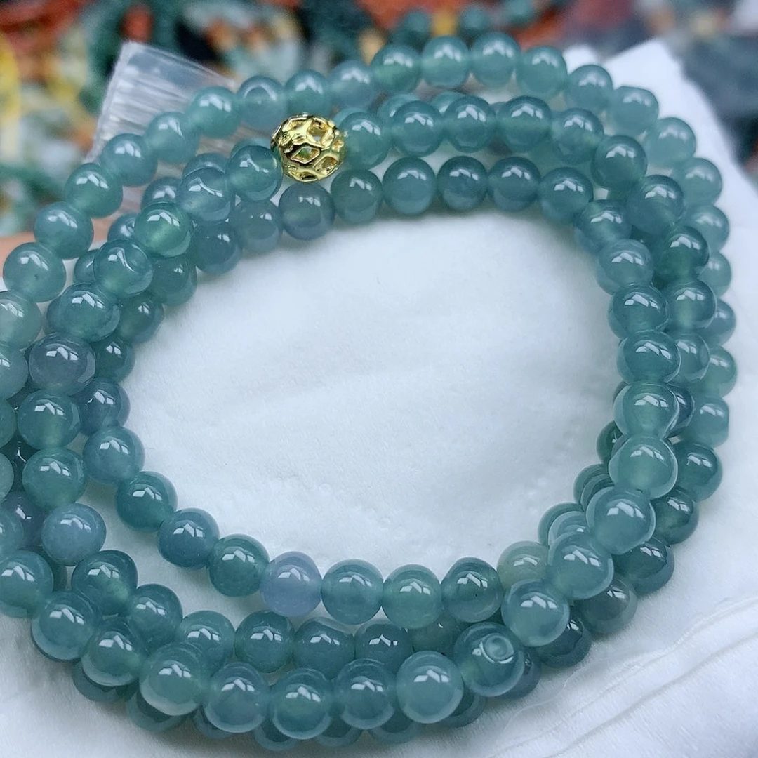 翡翠颈饰未镶嵌手串