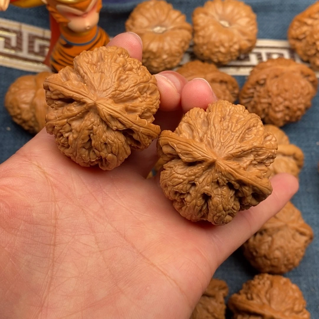 文玩核桃把件42精品球筋