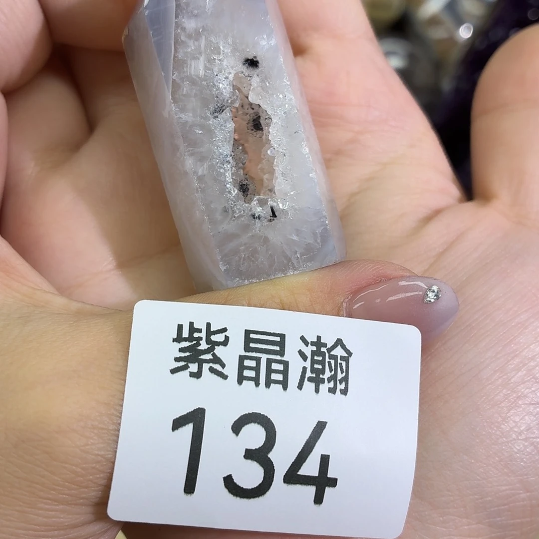 未镶嵌水晶大型摆件（非配饰）