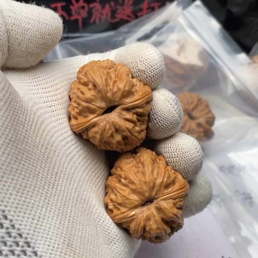 【闪购商品】文玩核桃把件115元宝