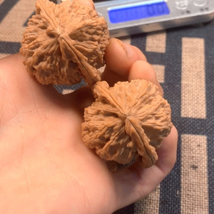 吊坠文玩核桃全品白狮子