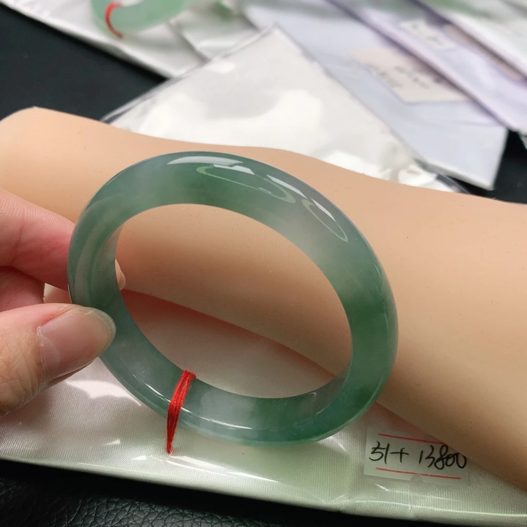 翡翠手镯未镶嵌5152圈
