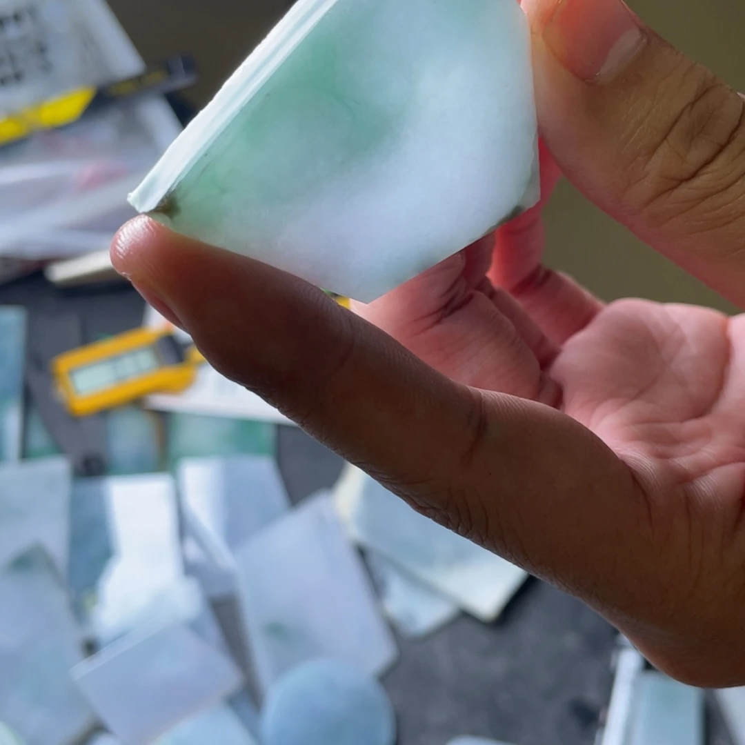 未镶嵌定制翡翠