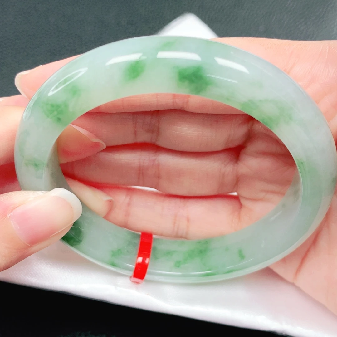 翡翠未镶嵌手镯60圈