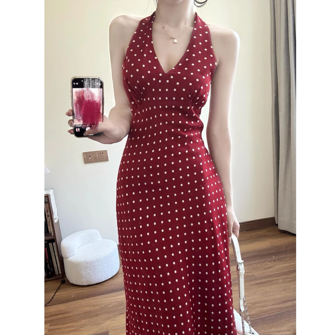 法式气质红色波点印花挂脖连衣裙女夏季收腰显瘦海边度假露背长裙
