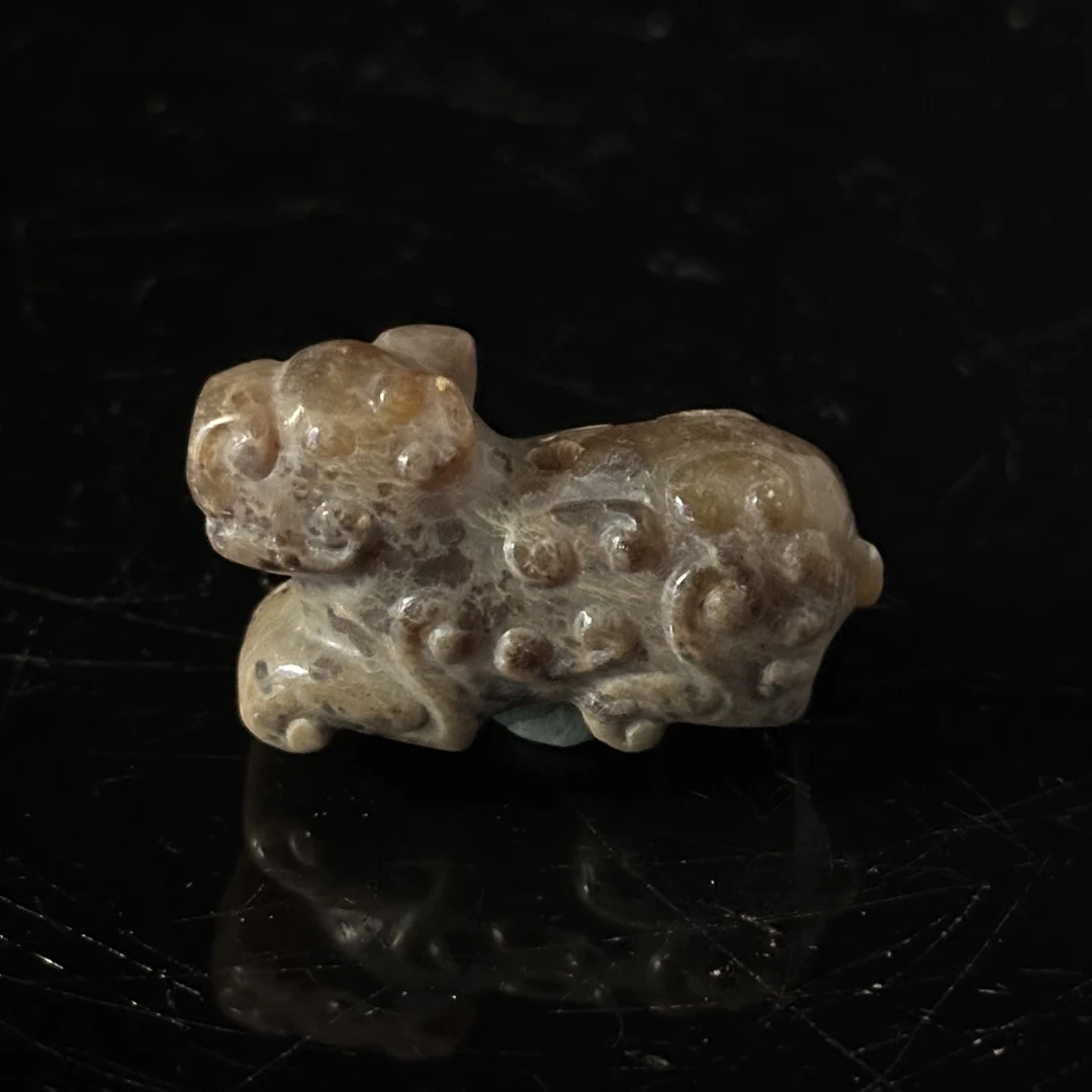 明代和田玉玉鹿花件
