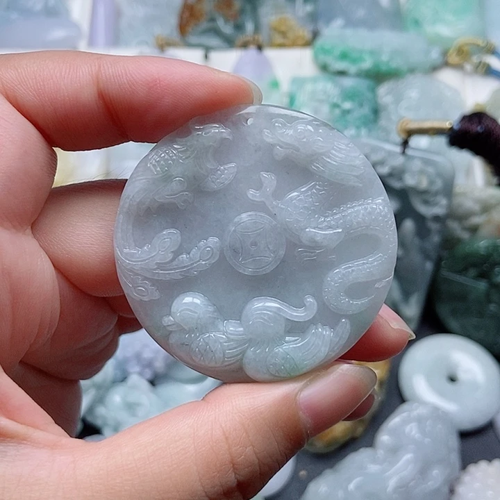 翡翠未镶嵌颈饰翡翠