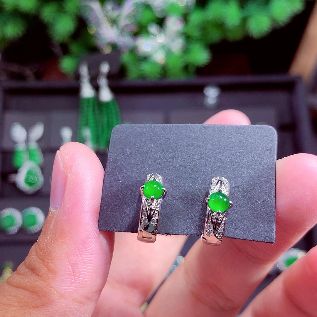 颈饰未镶嵌翡翠天然