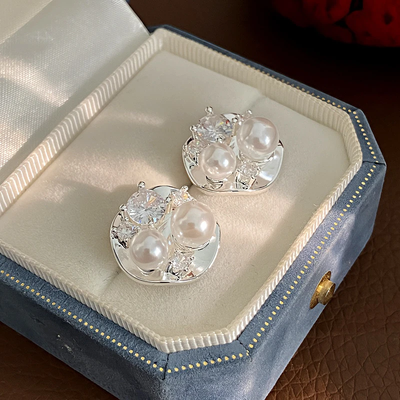 黄铜仿珍珠耳饰 复古法式轻奢耳环气质百几何圆形耳饰女款饰品