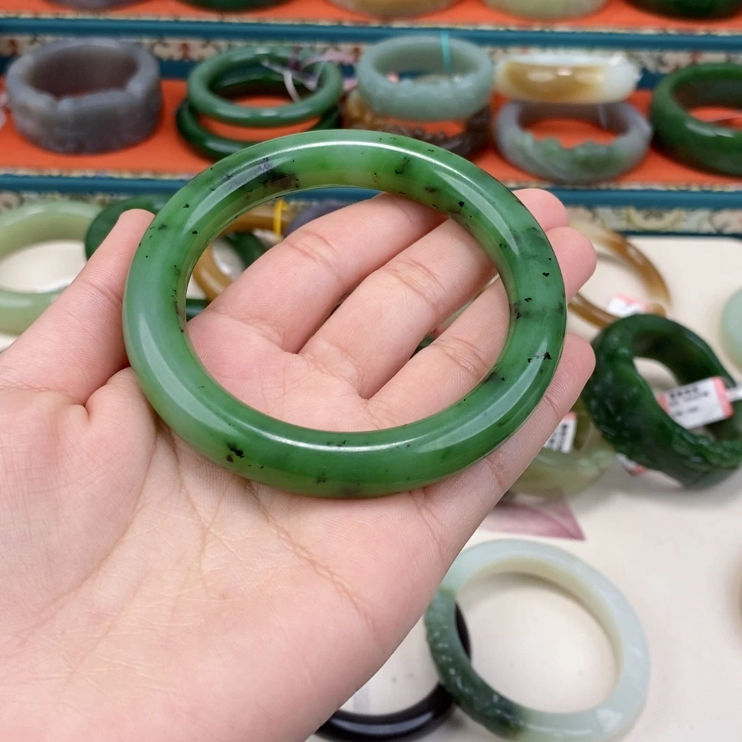 和田玉未镶嵌手镯回流 251218 手镯 59.6