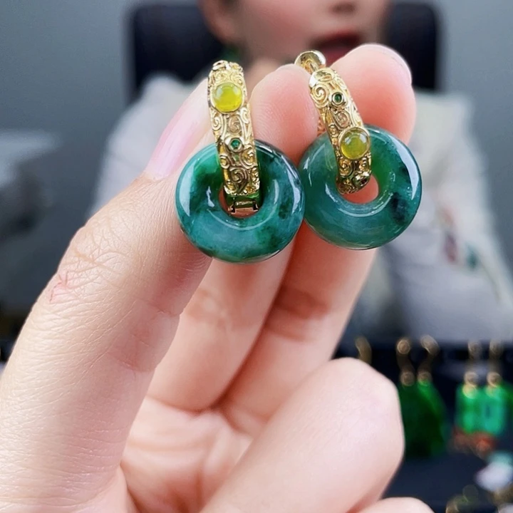 翡翠耳饰未镶嵌饰品