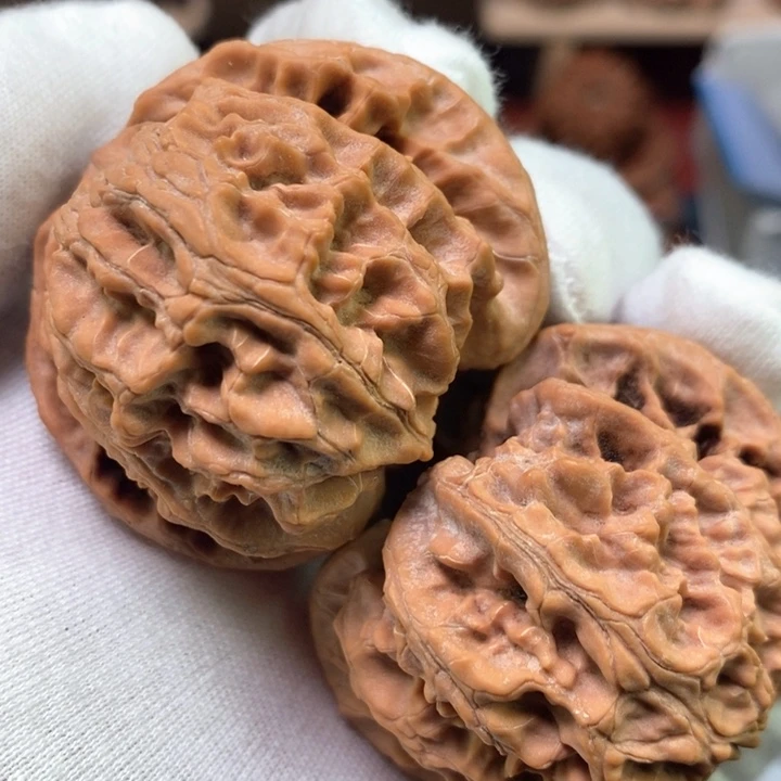 文玩核桃吊坠48全品货头山地红皮大苹果园