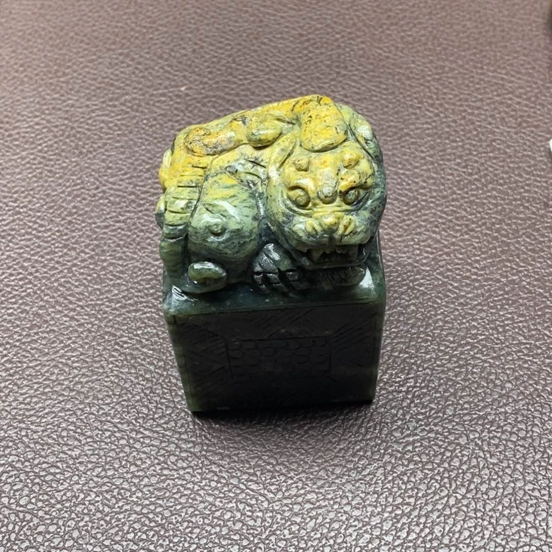 未镶嵌岫岩河磨玉（透闪石质玉）把件9***9