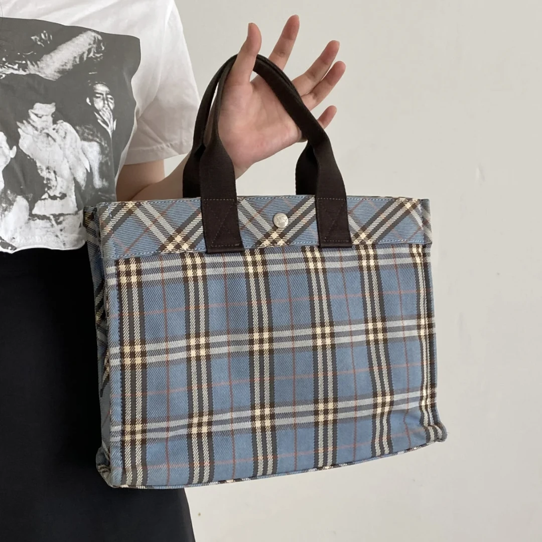 95新 BURBERRY/博柏利 XM/蓝色格纹线条手提斜挎包/FYZG11522069