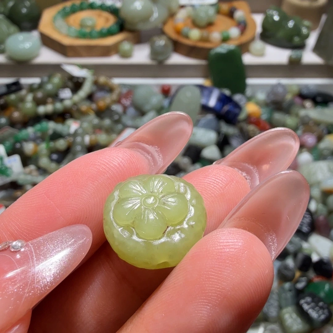 和田玉未镶嵌珠宝奇石