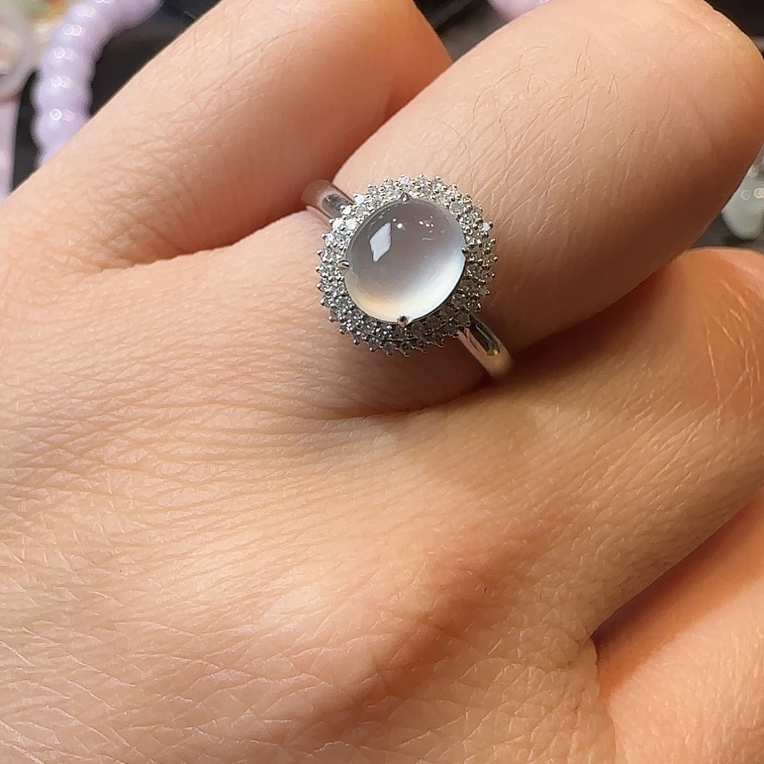 翡翠18K金镶嵌戒指