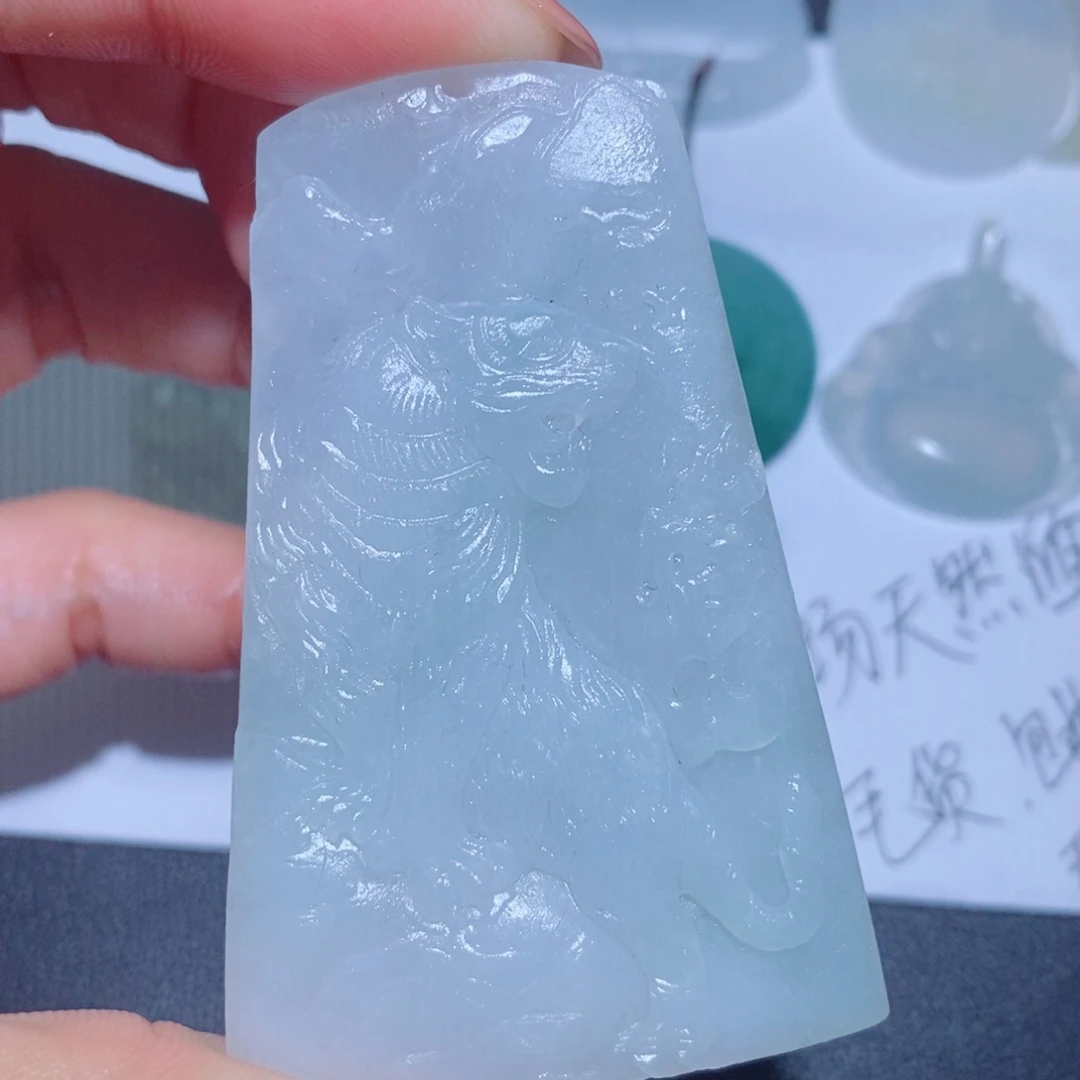 未镶嵌吊坠定制翡翠